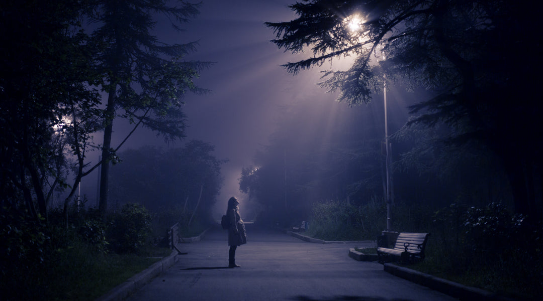 Delta-8 Carts Area 52 vs. Ethereal Gold Dispensary Carts UFO Streetlight